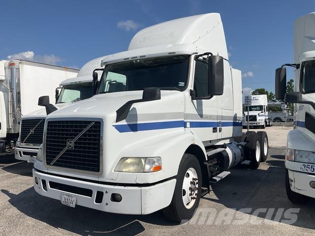 Volvo VNR64T Conventional Trucks / Tractor Trucks