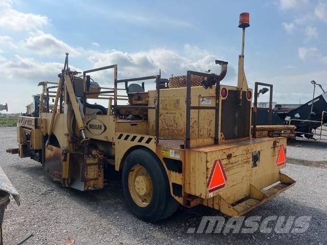 Weiler W530 Asphalt pavers