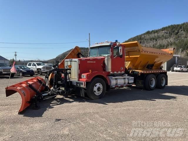 Western Star  Snow Blades And Plows