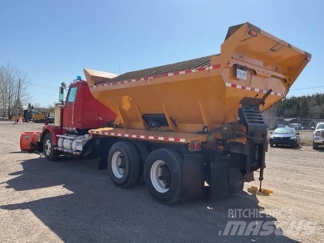 Western Star  Snow Blades And Plows