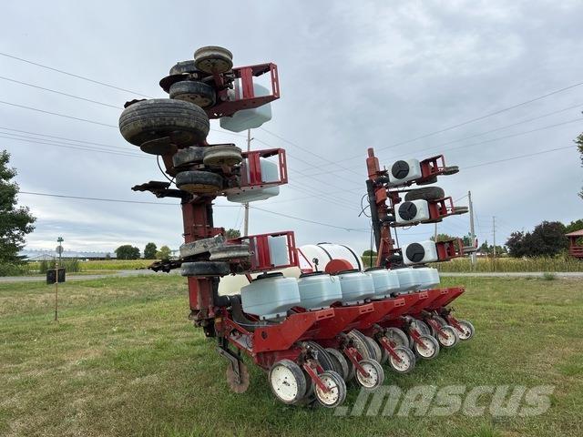 White 5100 Planters