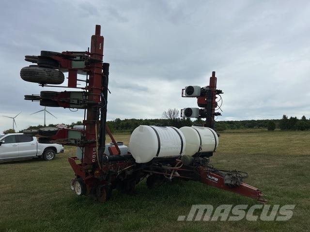 White 5100 Planters