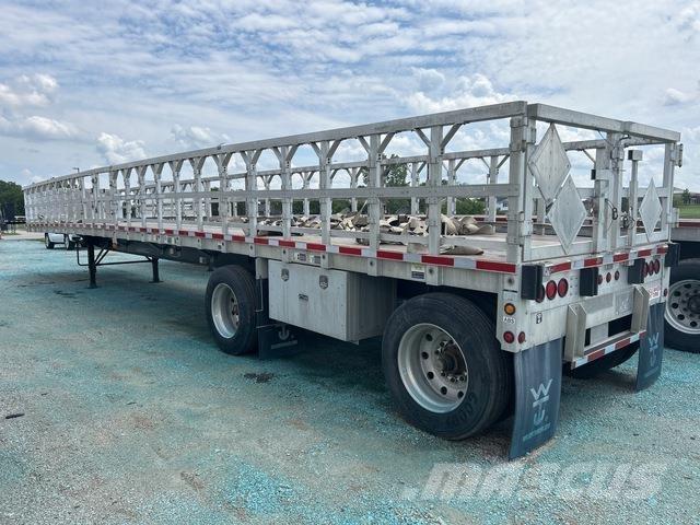 Wilson CF-900 Flatbed Trailers