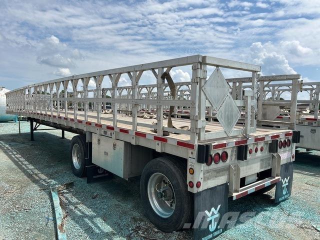 Wilson CF-900 Flatbed Trailers