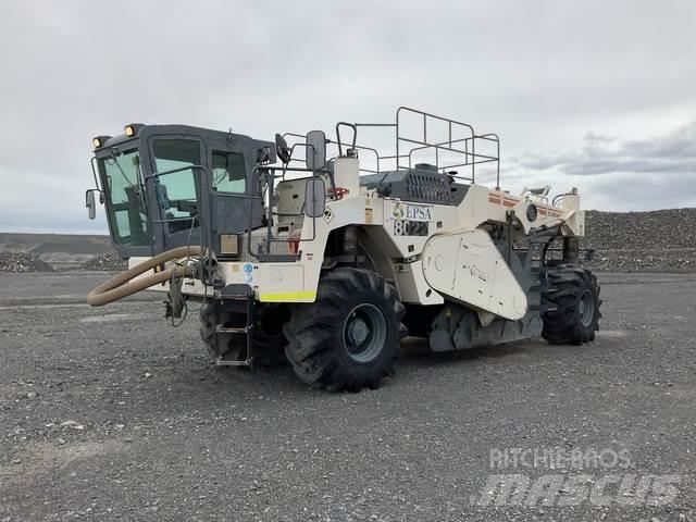 Wirtgen 2400 Soil Compactors