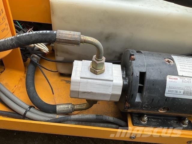 XCMG GTJZ1212 Scissor Lifts