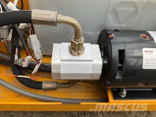 XCMG GTJZ1212 Scissor Lifts