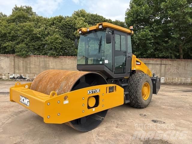 XCMG XS113E Single drum rollers