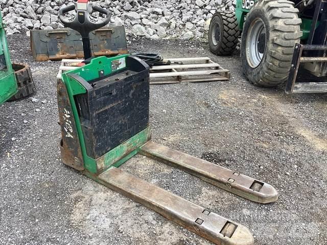 Yale MPB045VG Pallet Truck