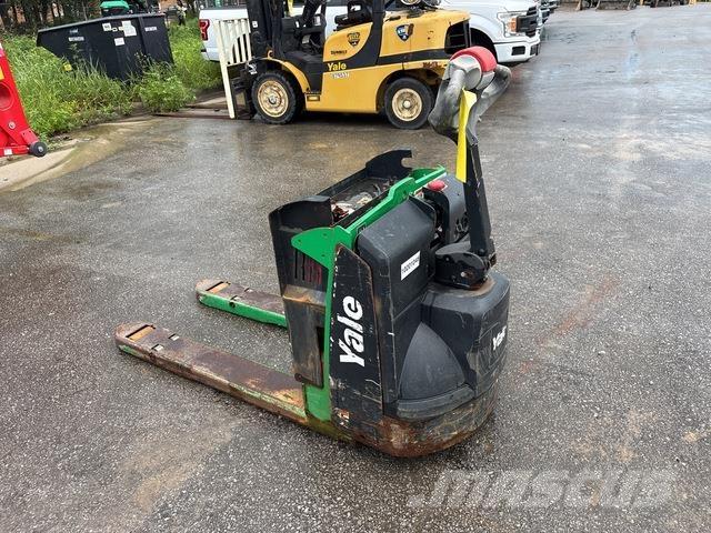 Yale MPB045VG Pallet Truck