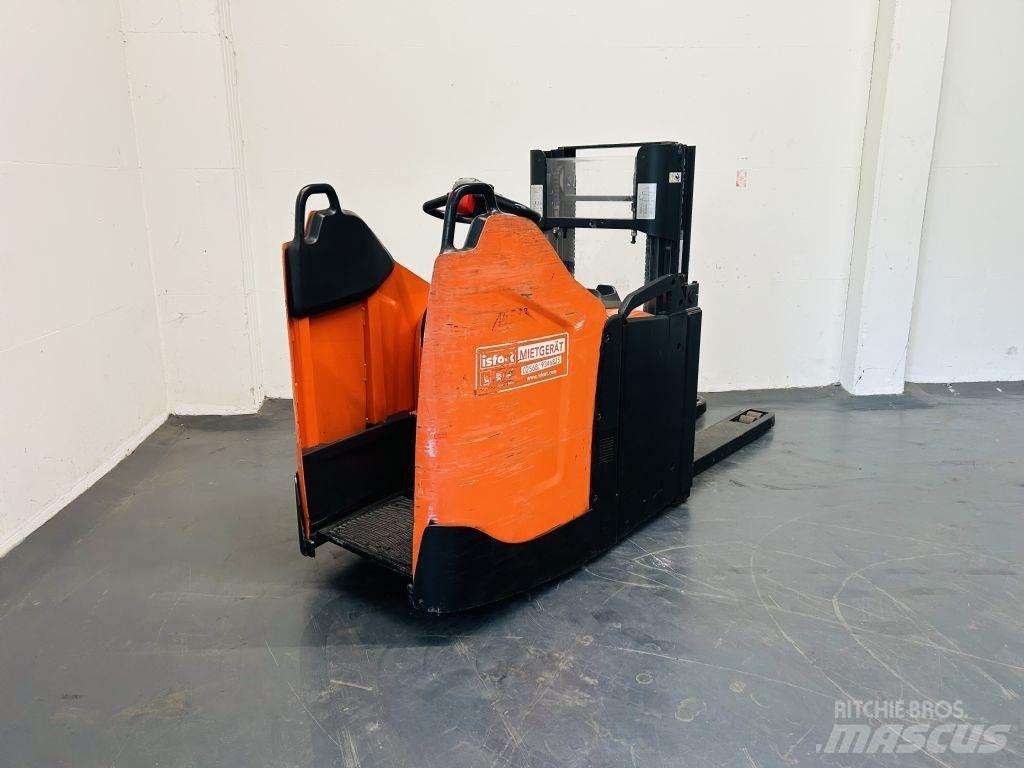 BT SPE200D Self Propelled Stackers