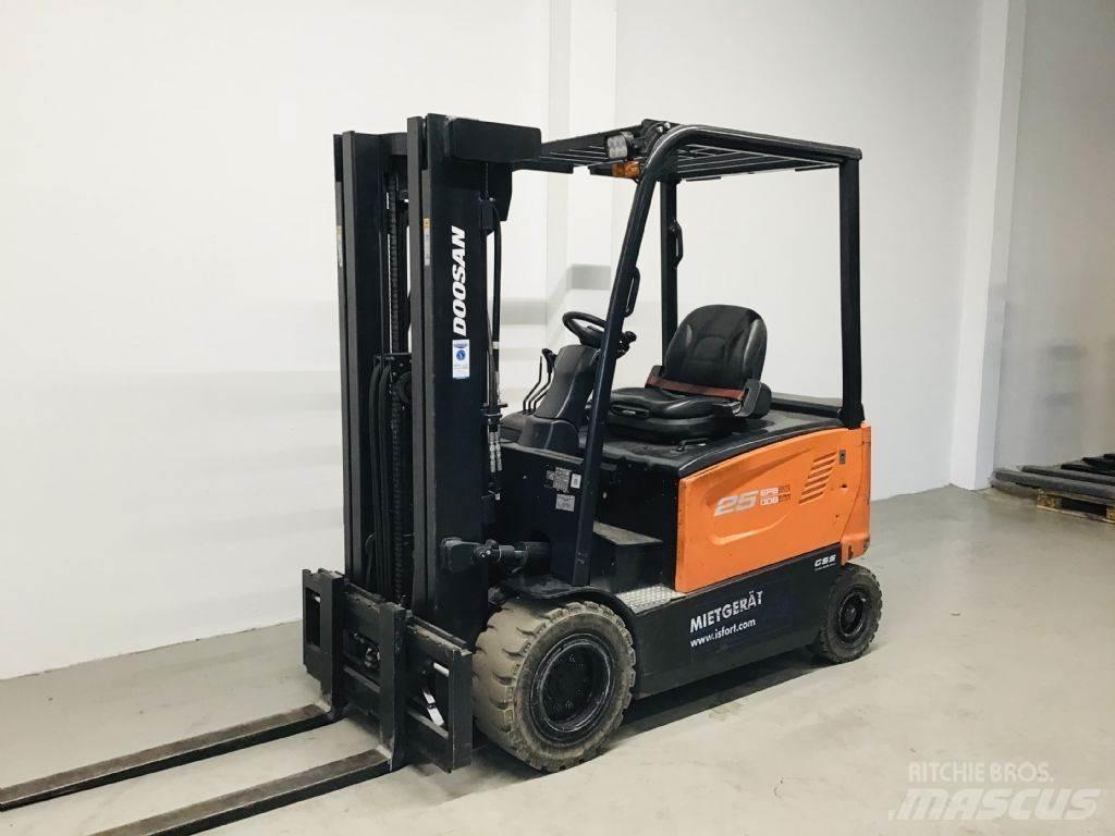 Doosan B25X-7 Electric Forklifts