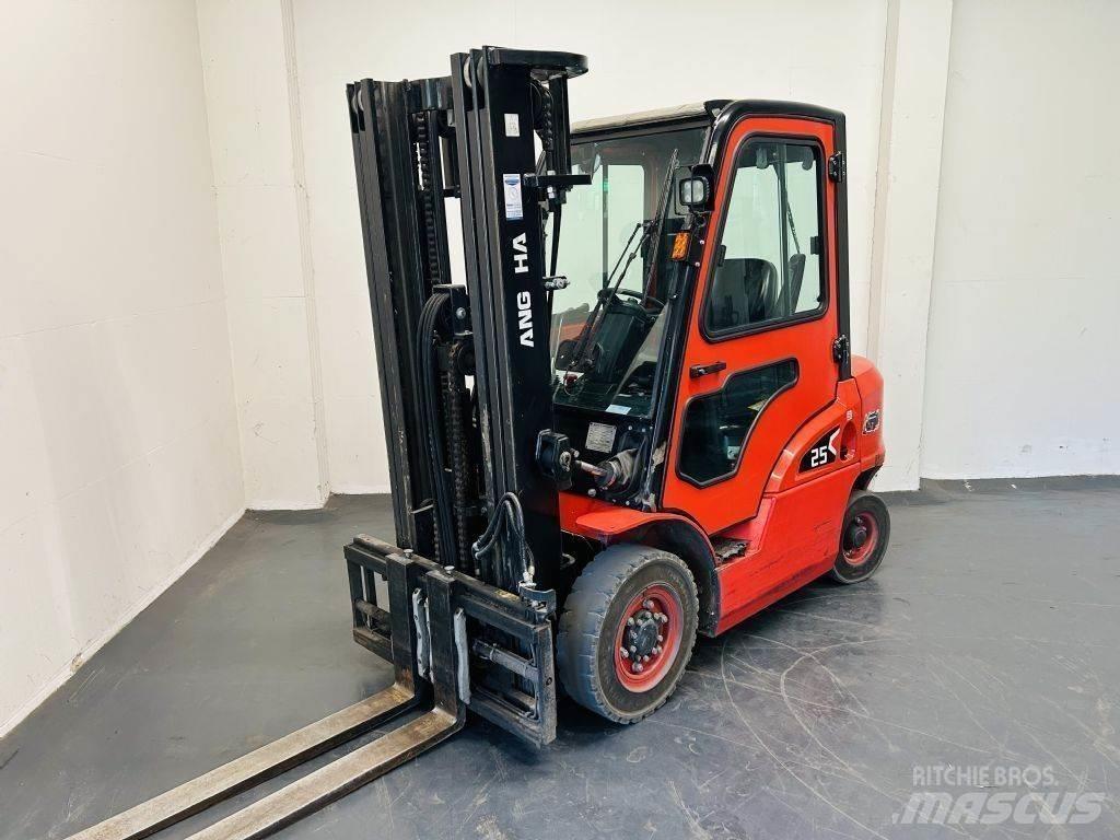 Hangcha CPCD25-XRW92F Diesel Forklifts