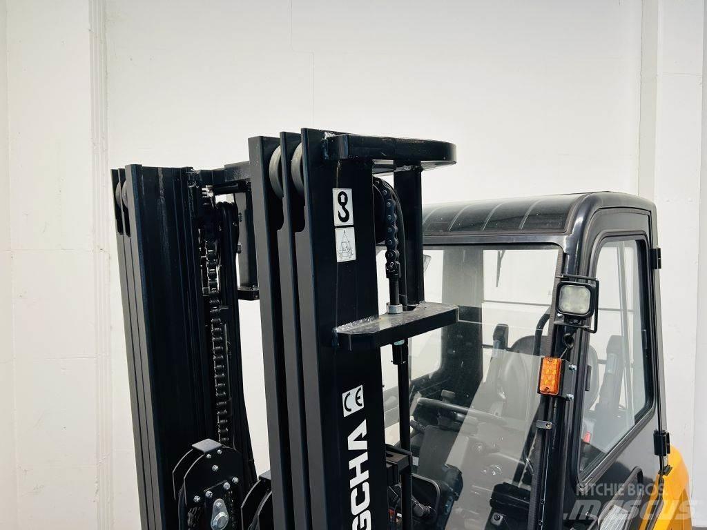 Hangcha CPD25-XEY2-SI Electric Forklifts