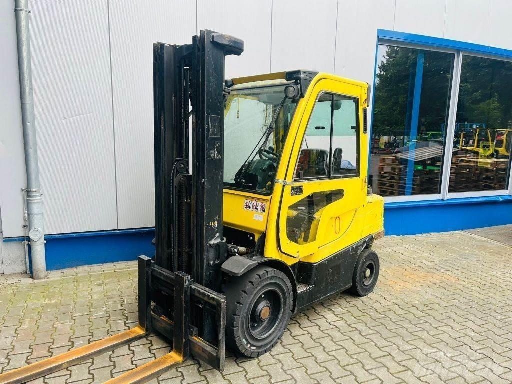 Hyster H3.0FT LPG trucks