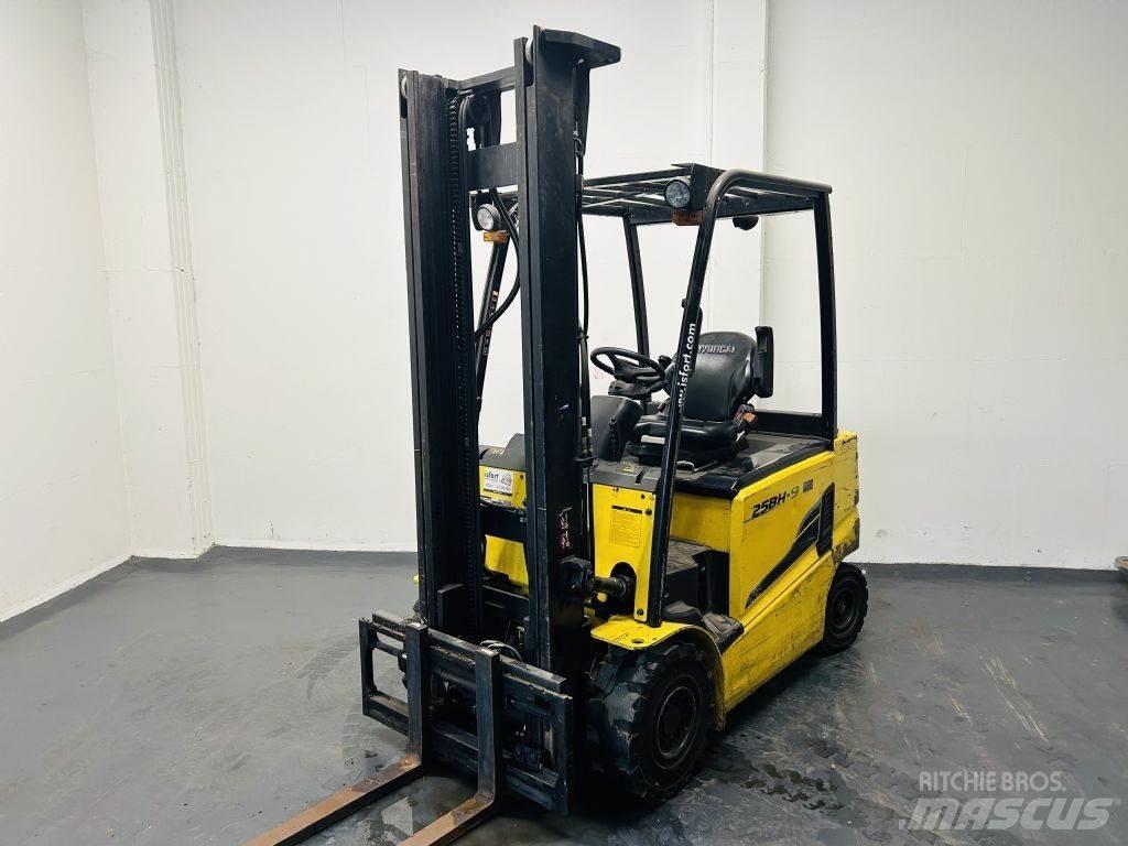 Hyundai 25BH-9 Electric Forklifts