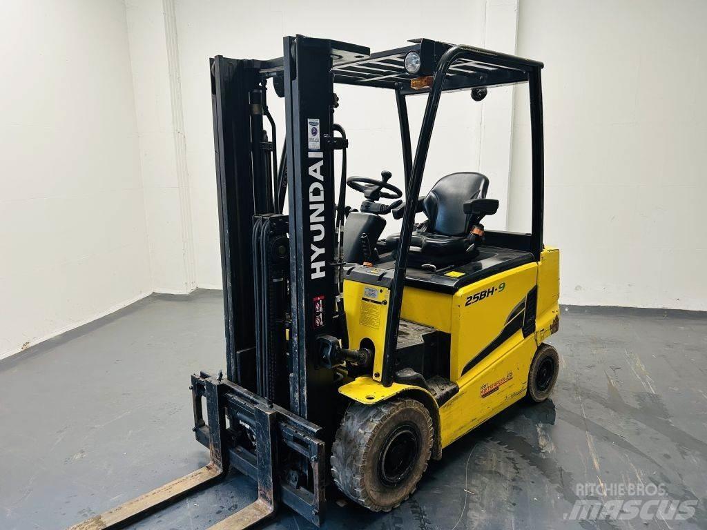 Hyundai 25BH-9 Electric Forklifts