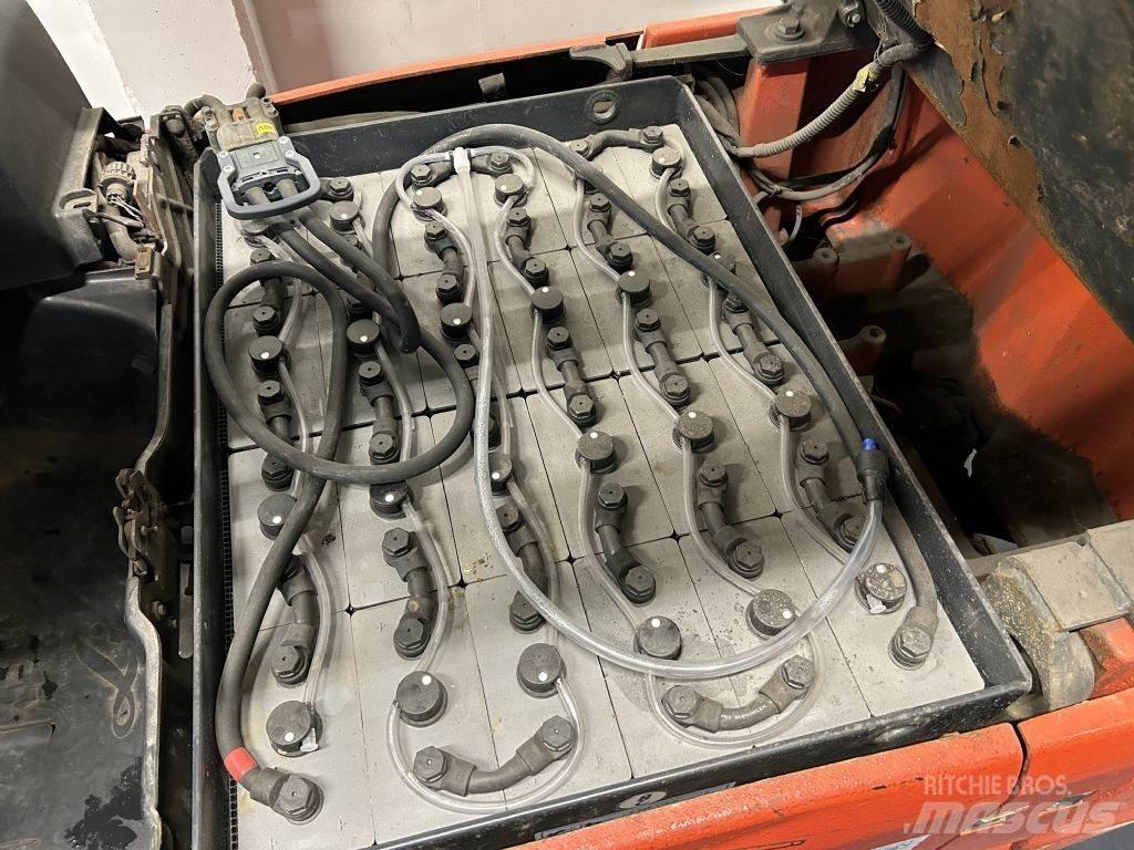 Linde E16H-01 Electric Forklifts
