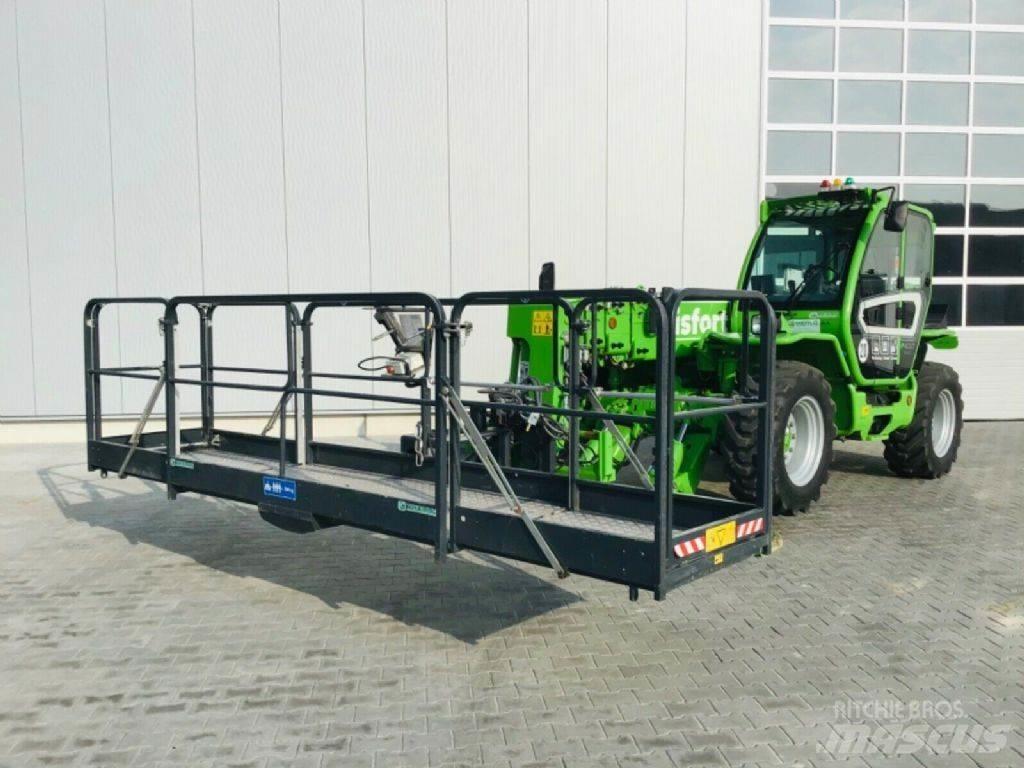 Merlo P40.17 Plus Telescopic Handlers