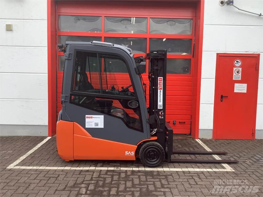 Toyota 8FBE16T Electric Forklifts