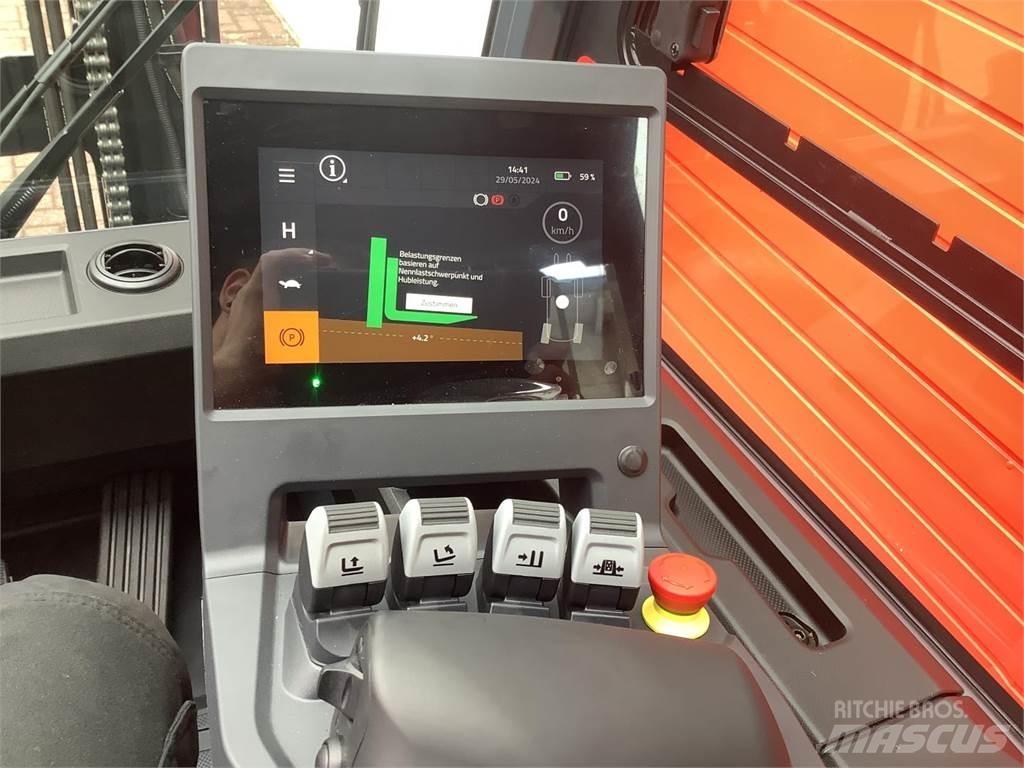 Toyota 9FBM25T Electric Forklifts