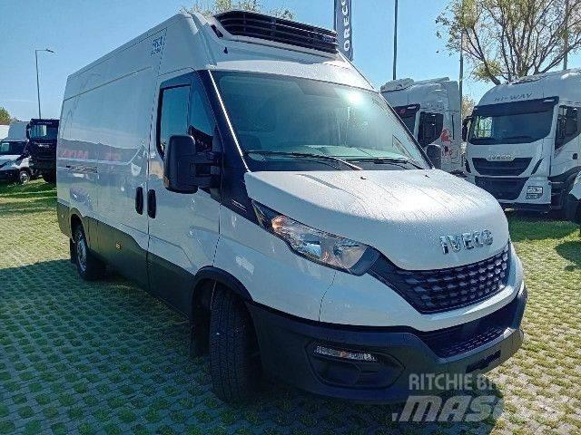 Iveco 35S16 Reefer Trucks