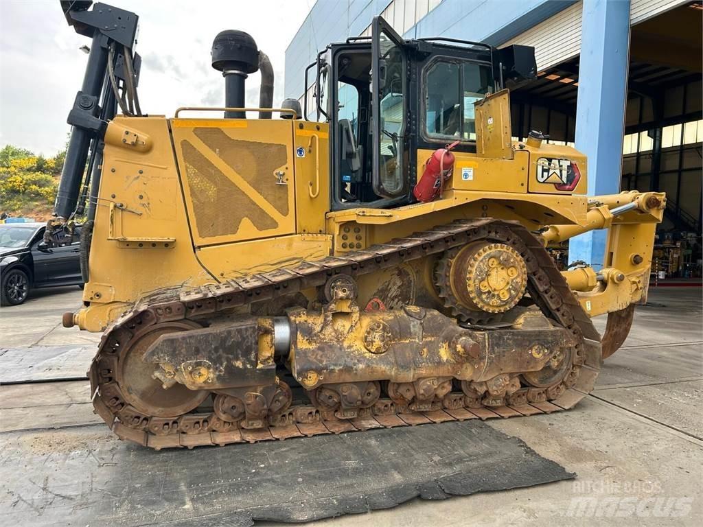CAT D8T Crawler dozers