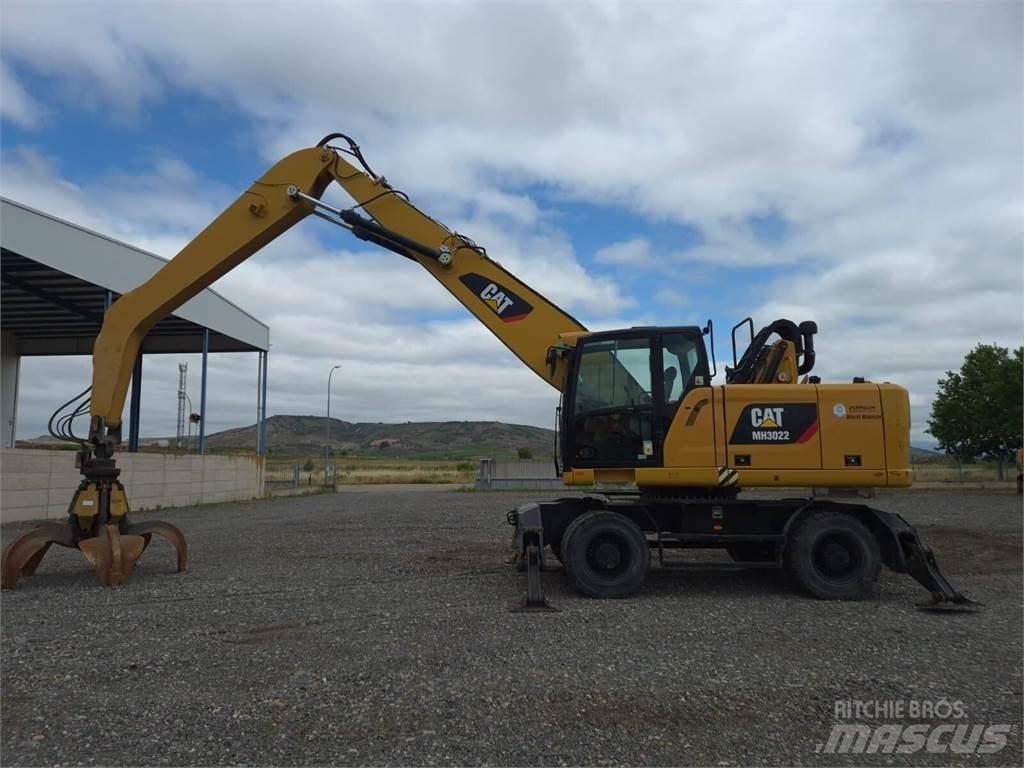 CAT MH3022 Wheeled Excavators