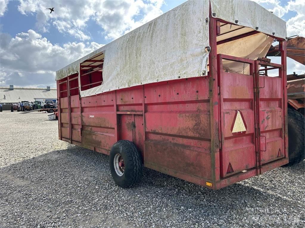  6 MTR Livestock Trailers