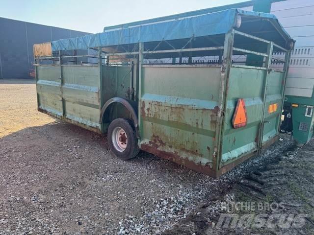  6M. MED HÆVE/SÆNK Livestock Trailers