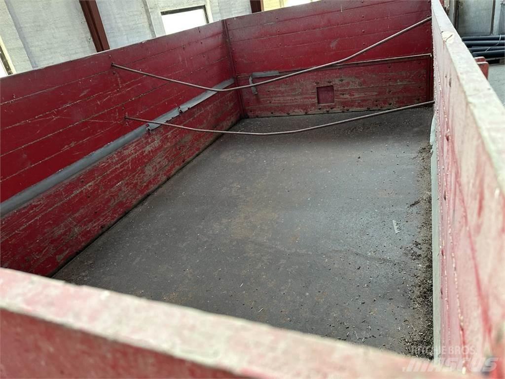 Baastrup 5T Tip Trailers