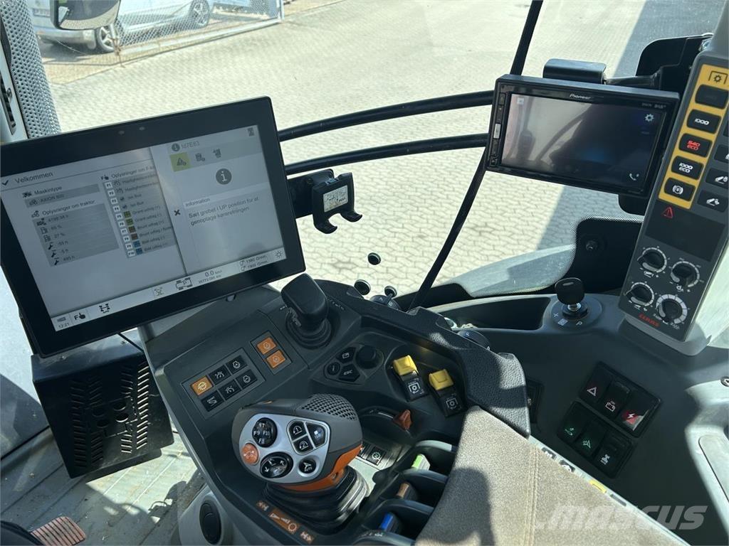 CLAAS AXION 870 Tractors