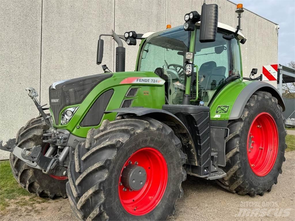 Fendt 724 Tractors