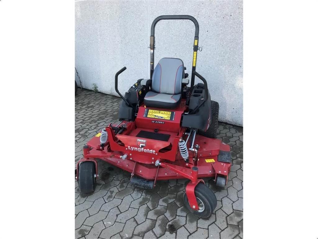 Ferris ZT 3200 Compact tractors