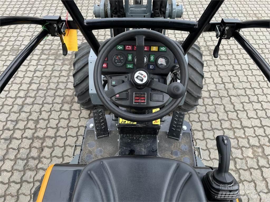 GiANT G1500 Mini Loader