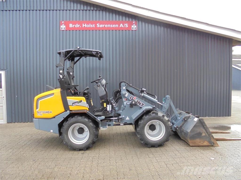 GiANT G2700XHDP Mini Loader