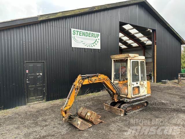 Hanix 16 Mini Excavators <7t (Mini Diggers)