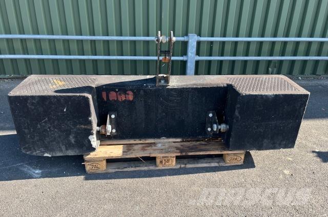 Hauer 1000 KG. Front weights