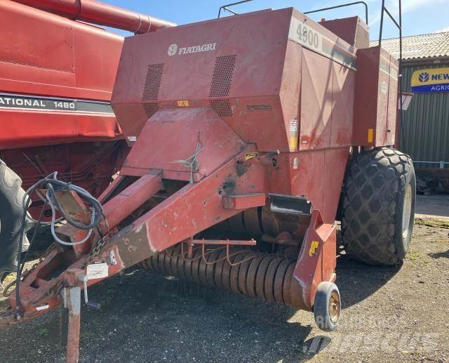 Hesston 4900 Square Balers