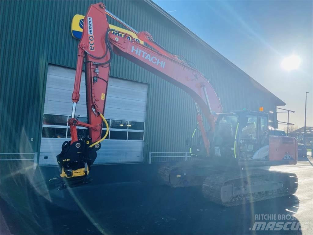 Hitachi ZX210-6 Crawler excavators
