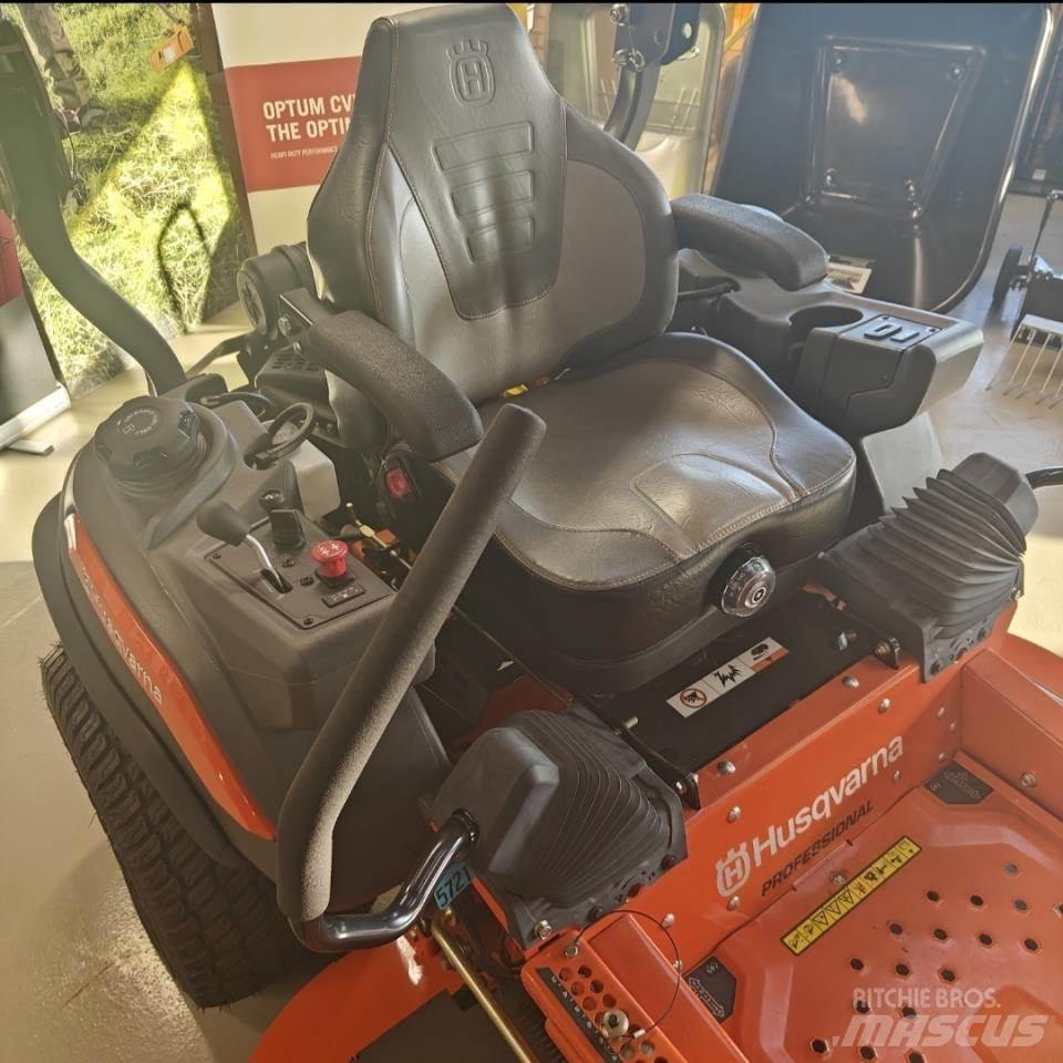 Husqvarna Z560X Compact tractors