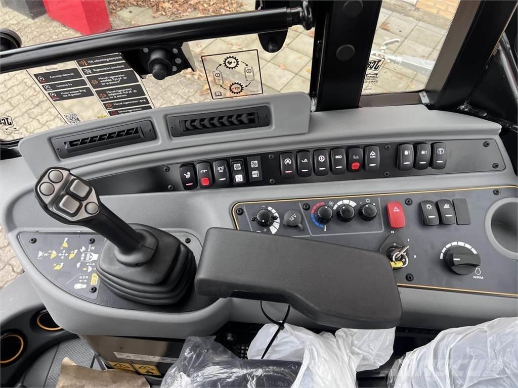 JCB 409 AGRI Wheel Loaders