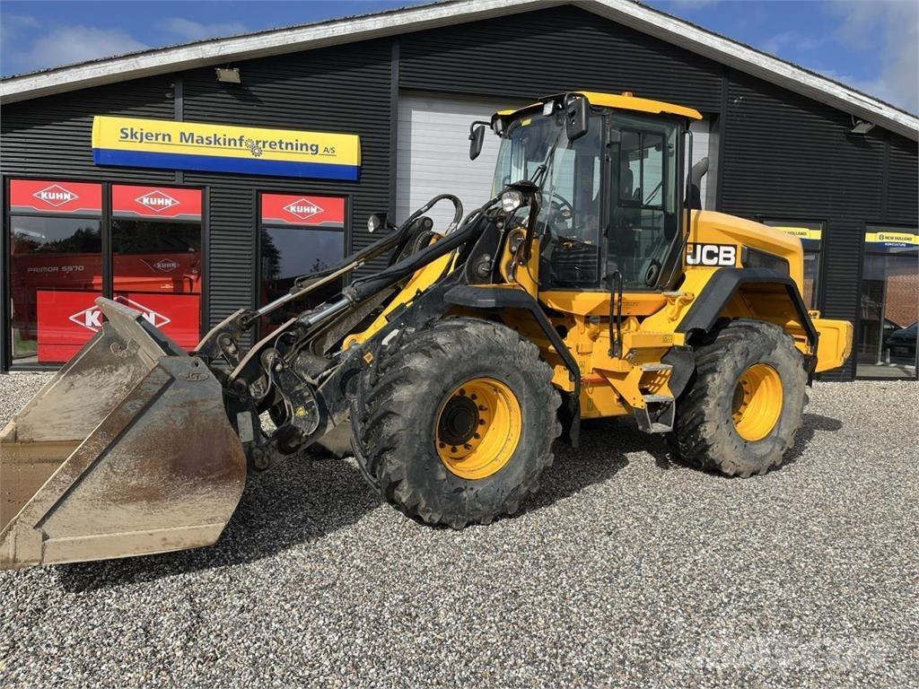 JCB 427 HT Wheel Loaders