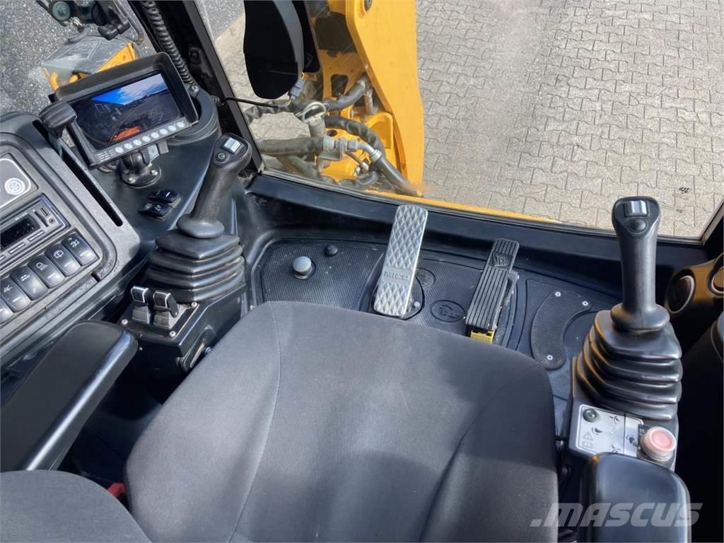 JCB 4CX Backhoe Loaders