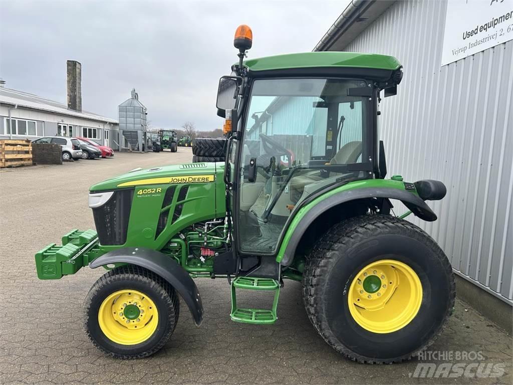 John Deere 4052R Compact tractors