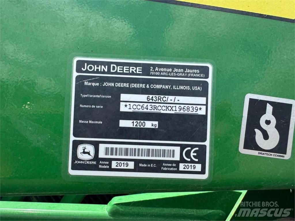 John Deere 6155M Tractors