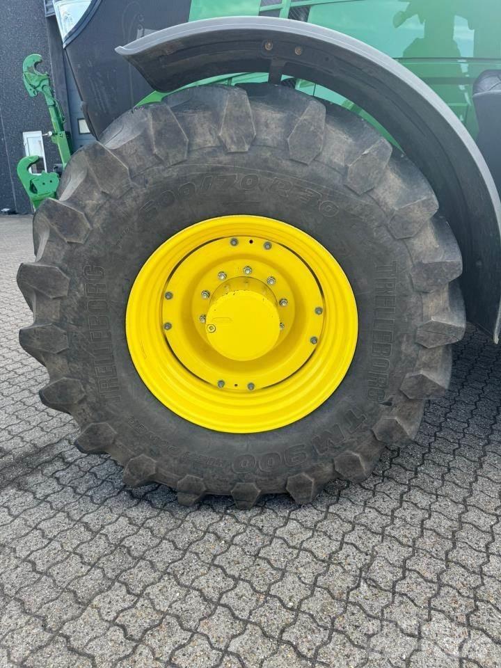 John Deere 6250R Tractors