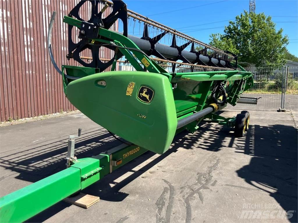 John Deere 630R Harvester Headers