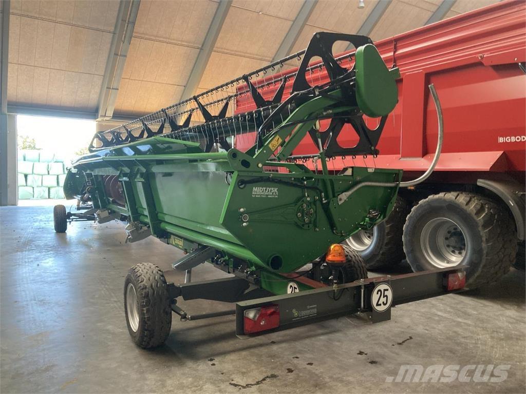John Deere 635R Harvester Headers