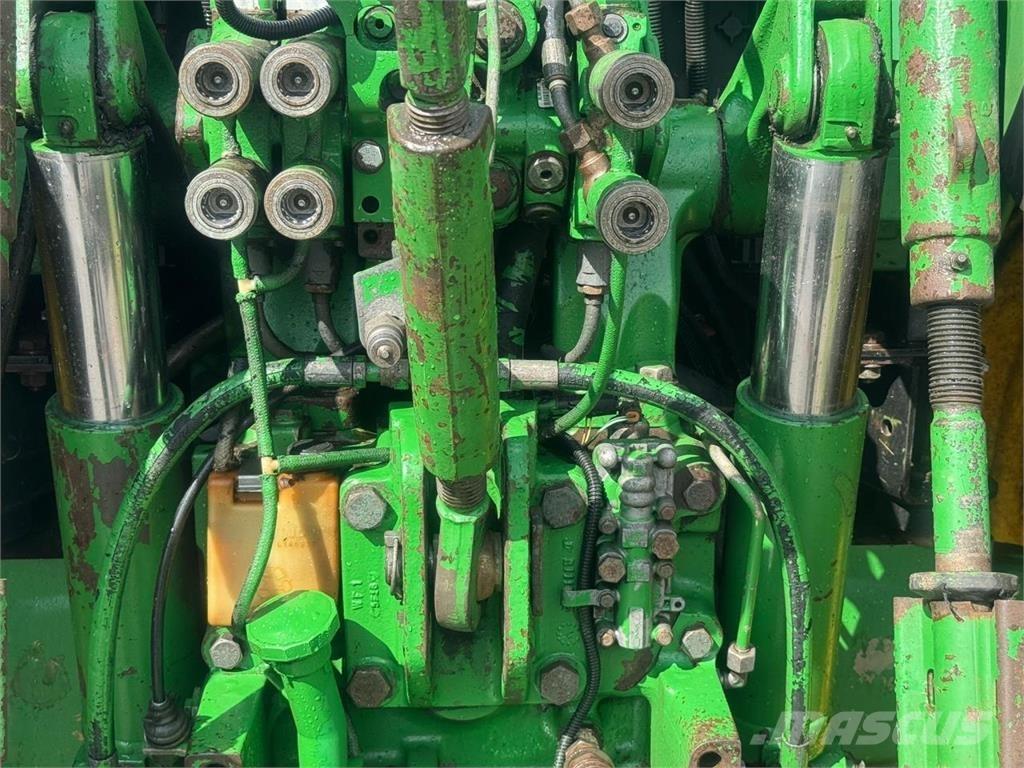 John Deere 6820 Tractors